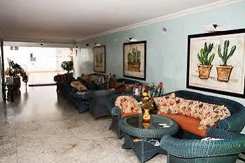 Parque Tropical En Lanzarote Apartahotel 2*