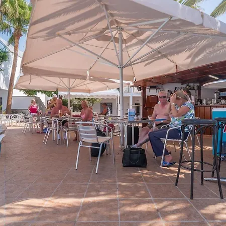 Parque Tropical En Lanzarote מלון דירות פוארטו דל כרמן